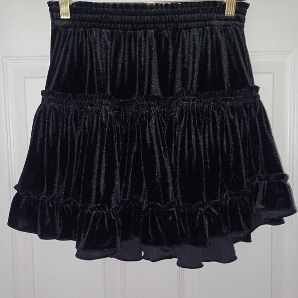MISA Los Angeles Luiza Tiered Velvet Mini Skirt Jet Black Size XS NWT - Picture 11 of 15